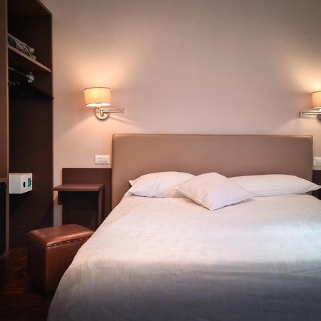 B&B Joan'S Heritage Taormina Room photo